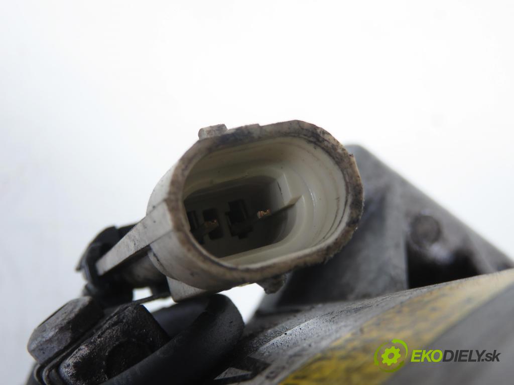 OPEL ASTRA H (A04) HB 2006 88,00 1.9 CDTI - Z 19 DT 1910,00 KOMPRESOR: klimatizácie 13124752 (Kompresor klimatizácie)