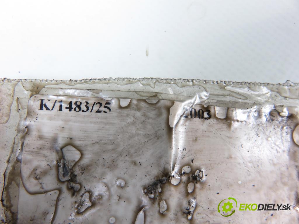 VW PASSAT B5.5 (3B3) SEDAN 2003 96,00 1.9 TDI - AWX 1896,00 KOMPRESOR: klimatizácie 8D0260808 ; 4472208182 (Kompresor klimatizácie)