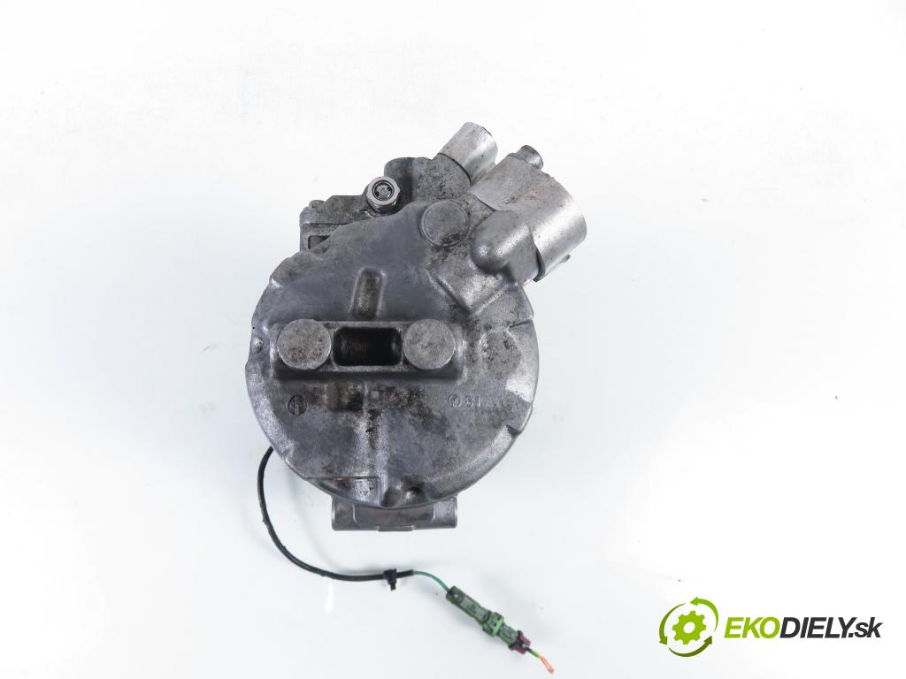 VW PASSAT B5.5 (3B3) SEDAN 2003 96,00 1.9 TDI - AWX 1896,00 KOMPRESOR: klimatizácie 8D0260808 ; 4472208182 (Kompresor klimatizácie)