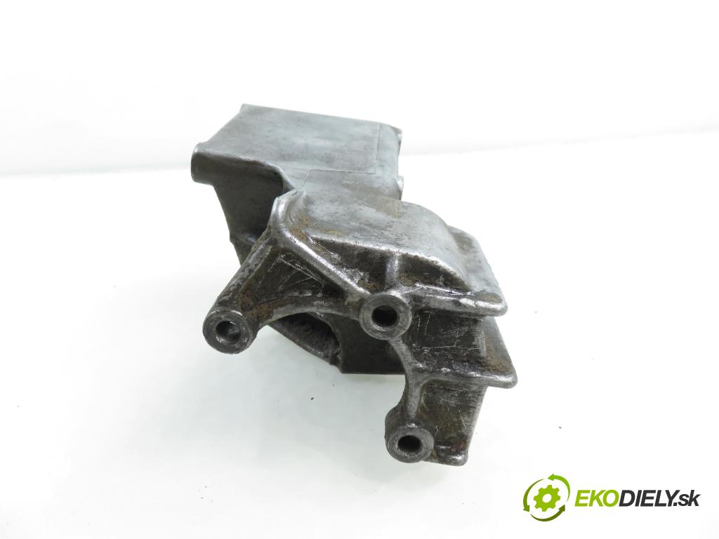 VW TRANSPORTER IV Platforma / podwozie (70E, 70L, 70M, 7DE, 7DL KABINA/PLATFORMA 1998 55,00 2.4 D - AJA 2370,00 Uchytenie pumpy servočerpadlo 074145167