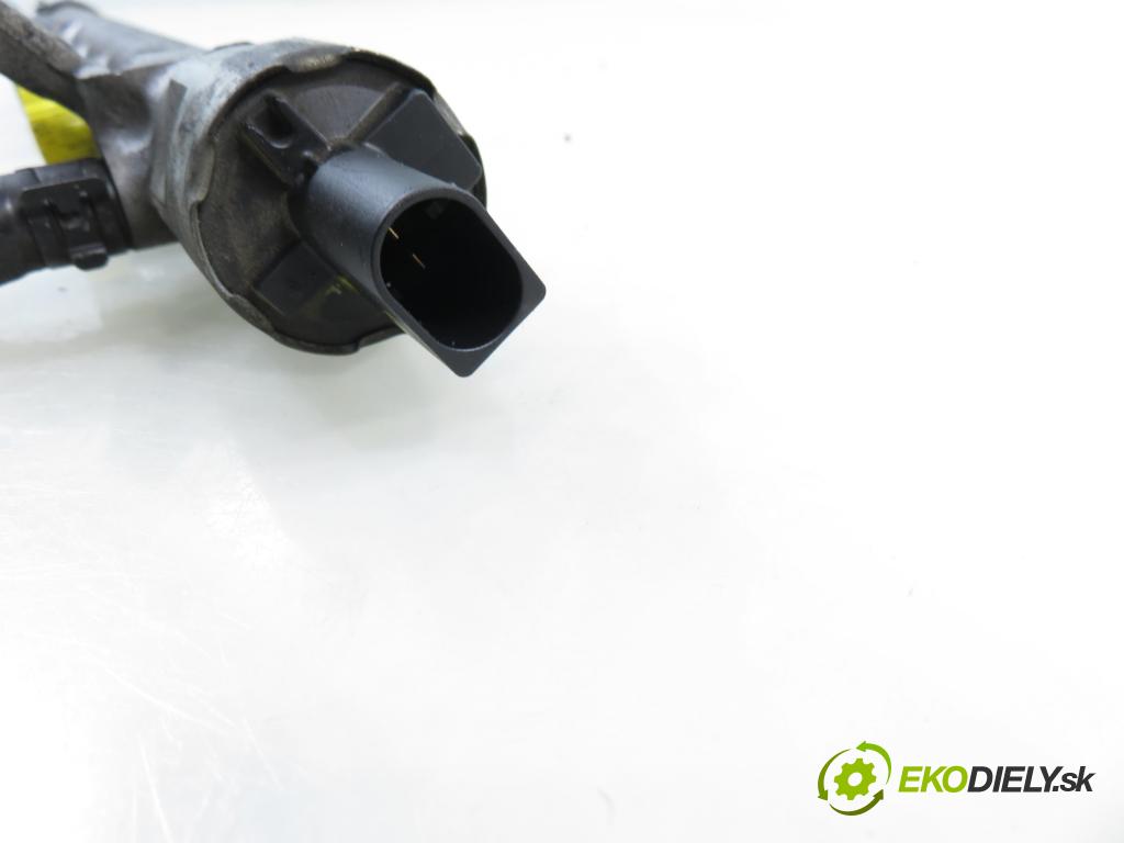 VW GOLF VI Variant (AJ5) KOMBI 2010 77,00 1.6 TDI - CAYC 1598,00 Lišta vstrekovacia 03L130764A ; 03L130089B ; 03L906051 (Vstrekovacia lišta)