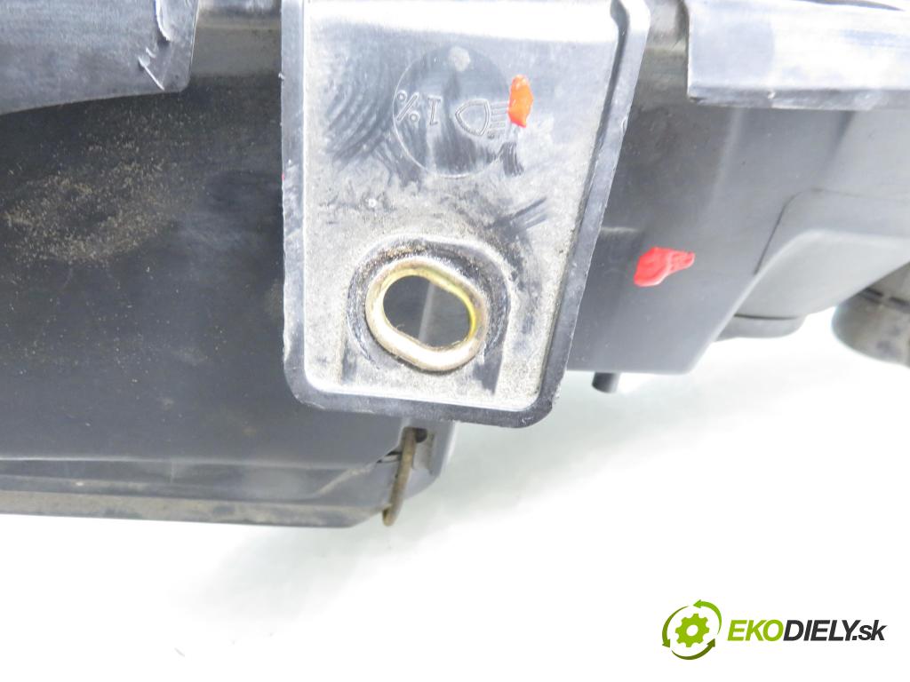 FIAT MULTIPLA (186_) MINIVAN 2005 0,00 1.6 - 182 B6.000 1596,00 Svetlo LP 51747605