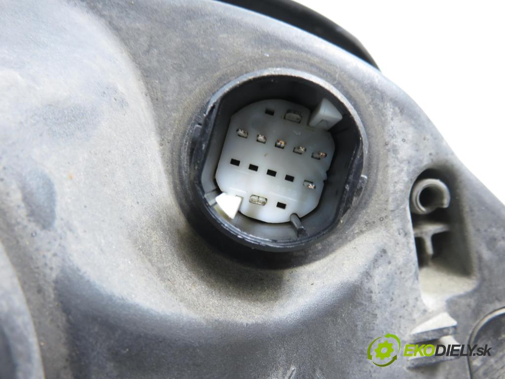 FIAT MULTIPLA (186_) MINIVAN 2005 0,00 1.6 - 182 B6.000 1596,00 Svetlo LP 51747605
