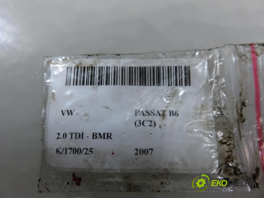 VW PASSAT B6 (3C2) SEDAN 2007 125,00 2.0 TDI - BMR 1968,00 Vstrekovač 03G130073T (Vstrekovač paliva)