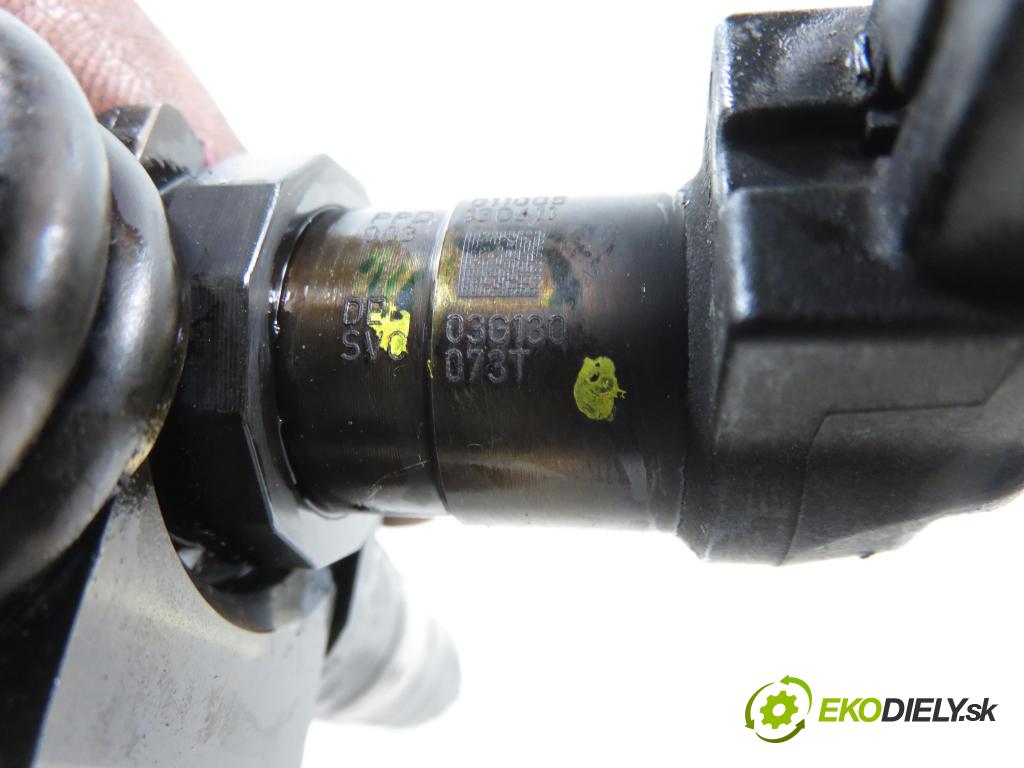 VW PASSAT B6 (3C2) SEDAN 2007 125,00 2.0 TDI - BMR 1968,00 Vstrekovač 03G130073T (Vstrekovač paliva)