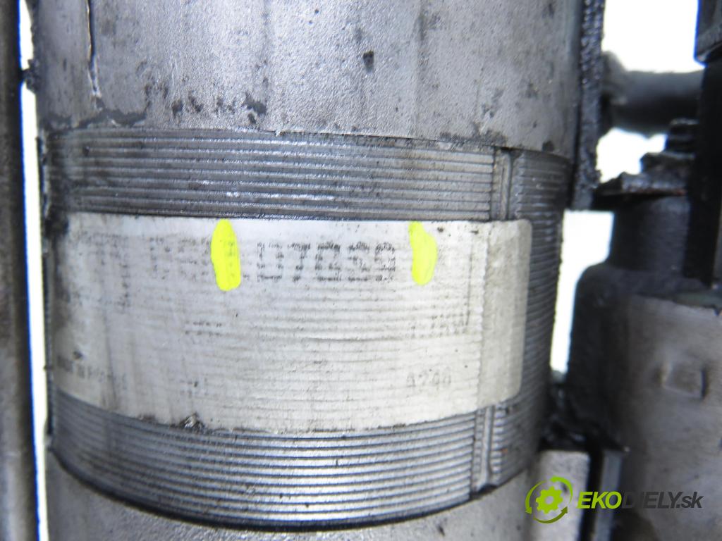 AUDI A4 (8E2, B6) SEDAN 2004 96,00 1.9 TDI PD 130 1896,00 Štartér D7GS9 (Štartér)