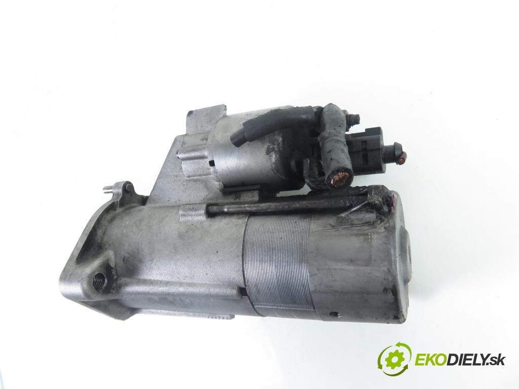 AUDI A4 (8E2, B6) SEDAN 2004 96,00 1.9 TDI PD 130 1896,00 Štartér D7GS9 (Štartér)