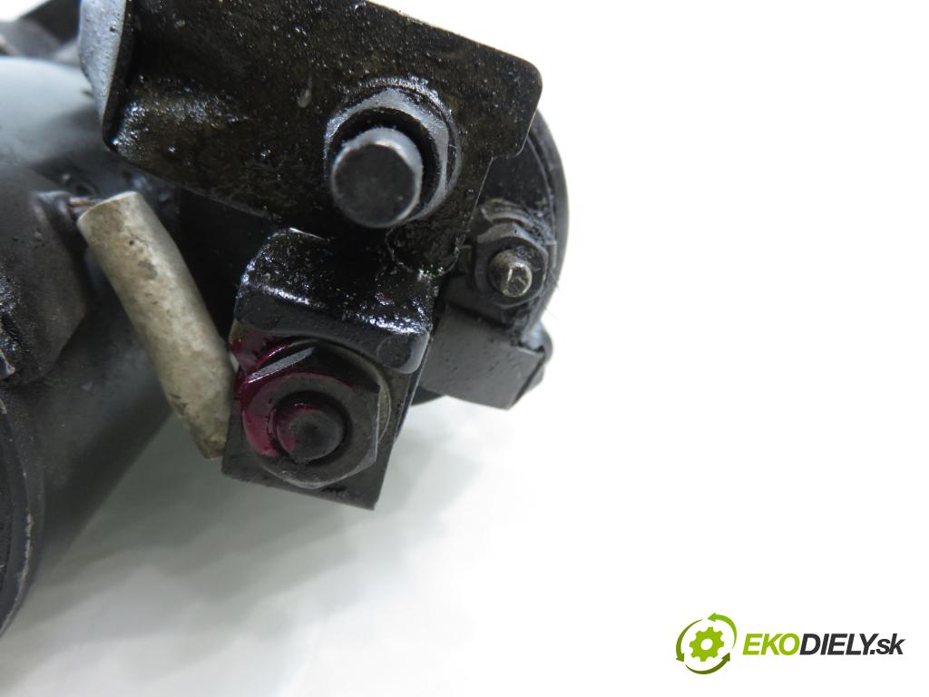 RENAULT SCENIC II (JM0/1_) MINIVAN 2004 99,00 2.0 135 - F4R 770 1998,00 Štartér 8200186148 ; 0001106023 (Štartér)