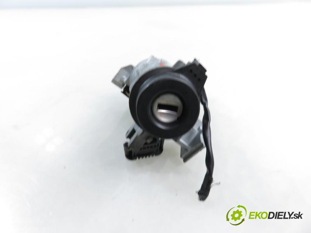 VW GOLF V (1K1) HB 2007 77,00 1.9 TDI - BXE 1896,00 spinačka 1K0905865 ; 1K0905851B (Spínacia skrinka)