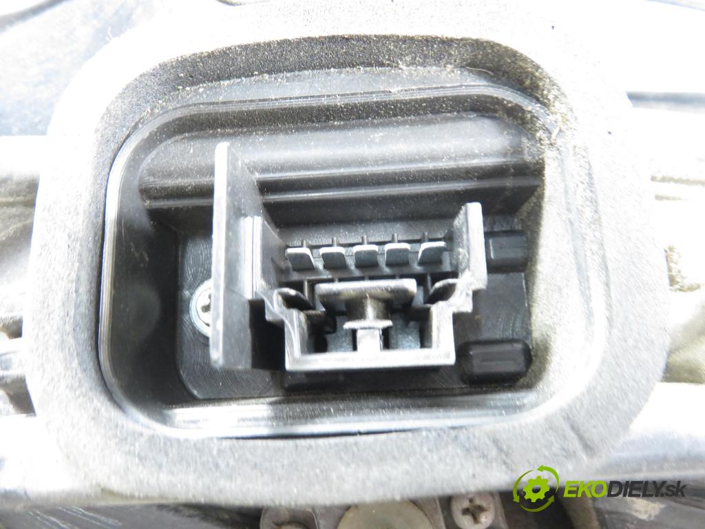 FIAT PANDA (169_) HB 2008 51,00 1.3 D Multijet 4x4 - 188 A8.000 1248,00 Svetlo pravé zadné 280202