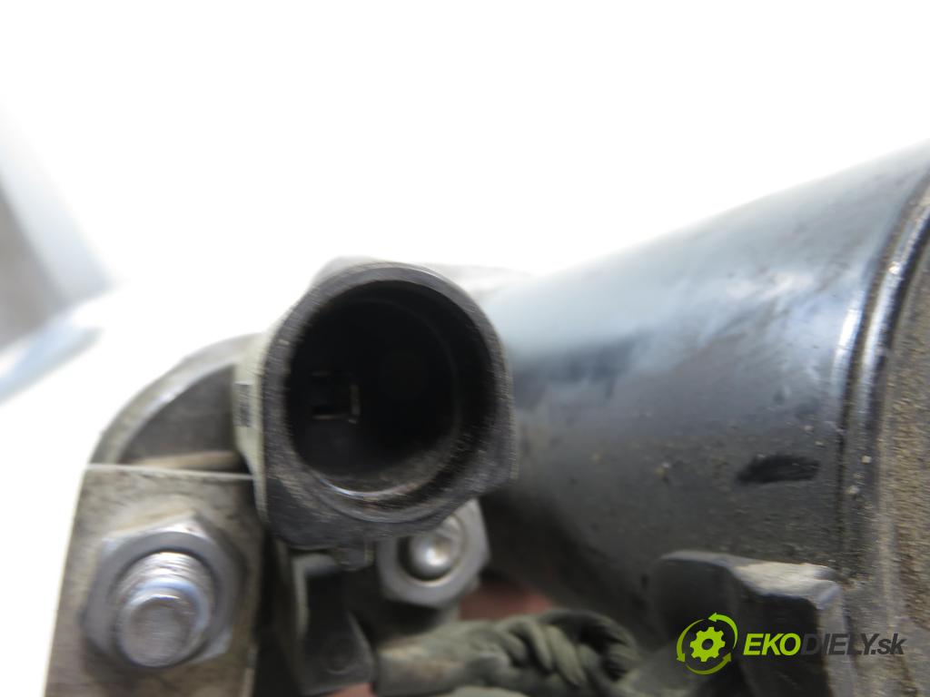 VW GOLF V (1K1) HB 2007 77,00 1.9 TDI - BXE 1896,00 Štartér 0001123012 (Štartér)