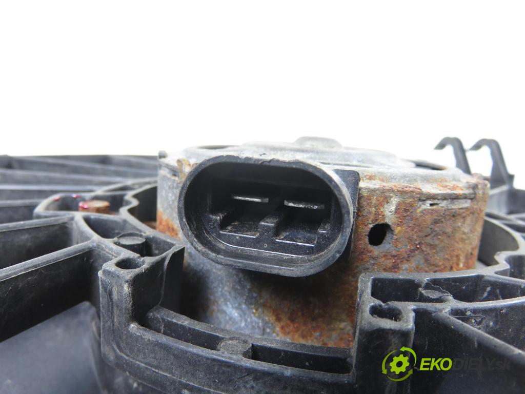 RENAULT MASTER III Platforma / podwozie (EV, HV, UV) KABINA/PLATFORMA 2015 0,00 2.3 dCi 165 FWD - M9T 700 2298,00 ventilátor chladič PODNEBÍ / VODA 214812564R