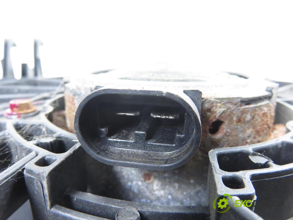 RENAULT MASTER III Platforma / podwozie (EV, HV, UV) KABINA/PLATFORMA 2015 0,00 2.3 dCi 165 FWD - M9T 700 2298,00 ventilátor chladič PODNEBÍ / VODA 214812564R