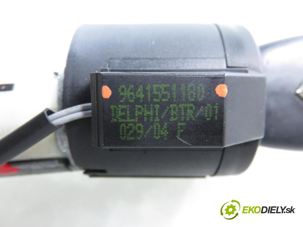 CITROEN XSARA PICASSO (N68) MINIVAN 2004 80,00 1.6 HDi 109 - 9HY (DV6TED4) 1560,00 spinačka 9641551180 (Spínacia skrinka)