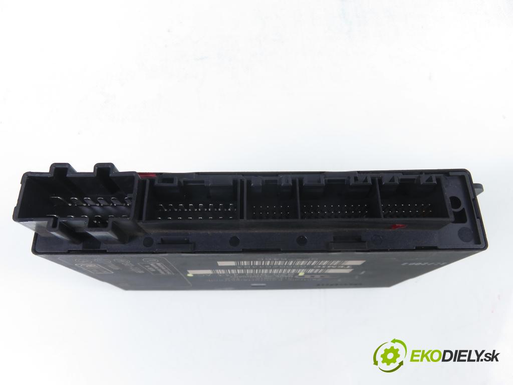 AUDI A2 (8Z0) HB 2002 55,00 1.4 TDI - AMF 1422,00 MODUL komfortu 8Z0959433AC ; 5HB00818504