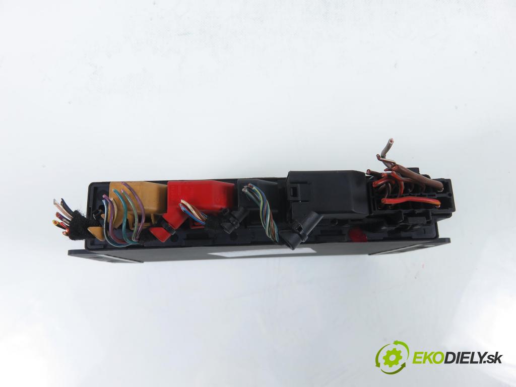 AUDI A2 (8Z0) HB 2002 55,00 1.4 TDI - AMF 1422,00 MODUL komfortu 8Z0959433AC ; 5HB00818504