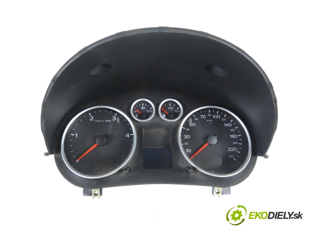 AUDI A2 (8Z0) HB 2002 55,00 1.4 TDI - AMF 1422,00 prístrojovka elektrický 8Z0920950