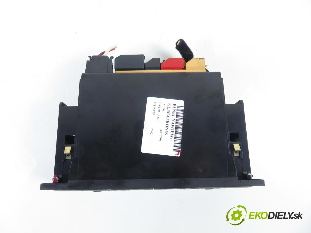 AUDI A2 (8Z0) HB 2002 55,00 1.4 TDI - AMF 1422,00 Panel kúrenia KLIMATRONIK 8Z0820043D ; 5HB00818504