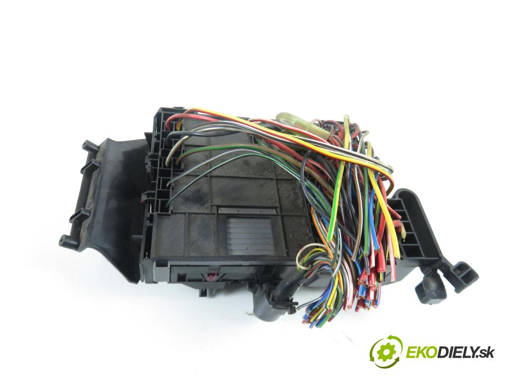 SMART CITY-COUPE (450) HB 2001 30,00 0.8 CDI R3 41 - OM 660.940 799,00 MODUL BSI 0001683V001