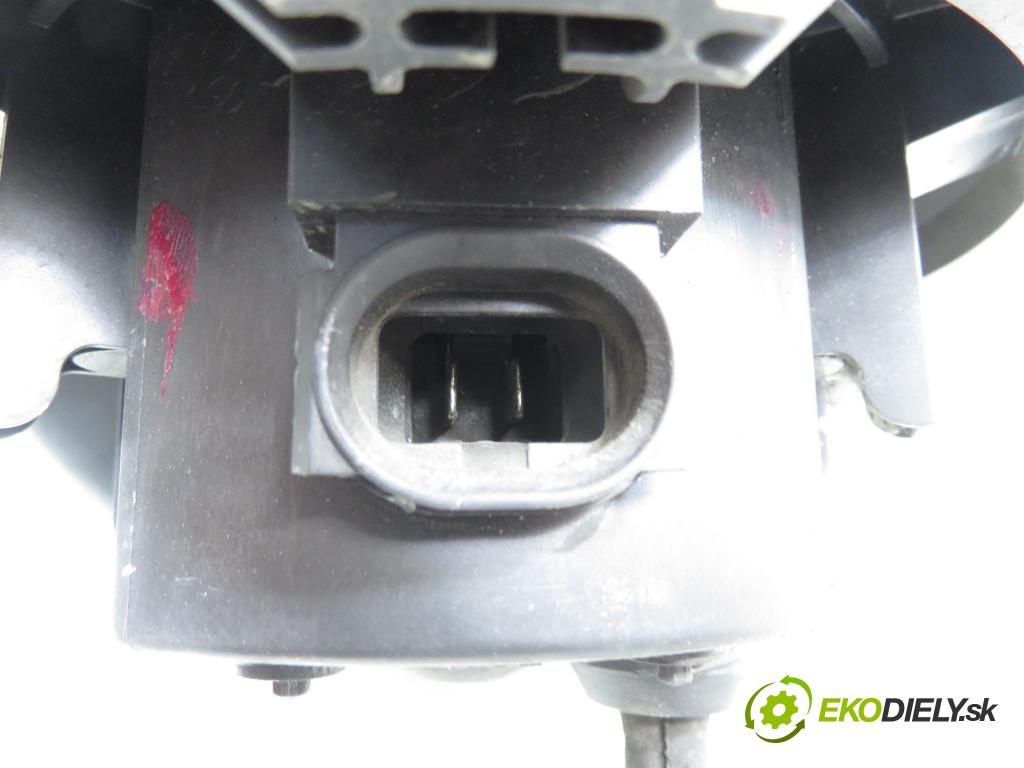 VW LT 28-46 II Platforma / podwozie (2DC, 2DF, 2DG, 2DL, 2DM) KABINA/PLATFORMA 1999 75,00 2.5 TDI - AHD 2461,00 ventilátor větráku F659222K