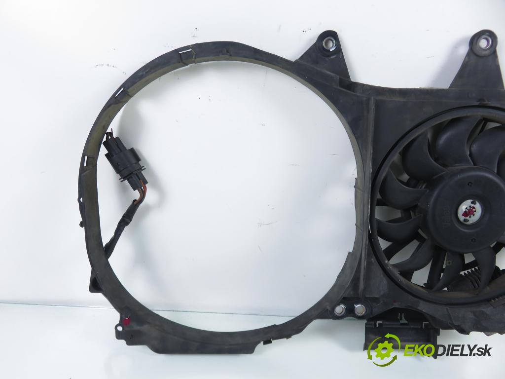 AUDI A4 Avant (8E5, B6) KOMBI 2003 120,00 2.5 V6 TDI 163 - BFC 2496,00 ventilátor chladič PODNEBÍ / VODA 8E0121205T ; 873574F