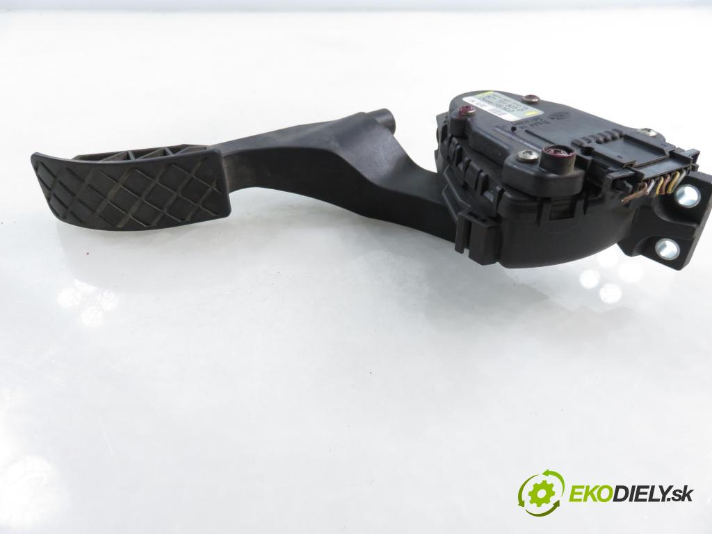 AUDI A2 (8Z0) HB 2002 55,00 1.4 TDI - AMF 1422,00 Potenciometer plynu 8Z1721523D ; 6PV00777015 (Potenciometer plynového pedálu)