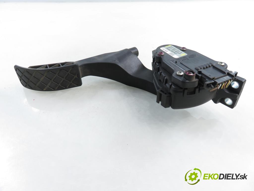 AUDI A2 (8Z0) HB 2002 55,00 1.4 TDI - AMF 1422,00 Potenciometer plynu 8Z1721523D ; 6PV00777015 (Potenciometer plynového pedálu)