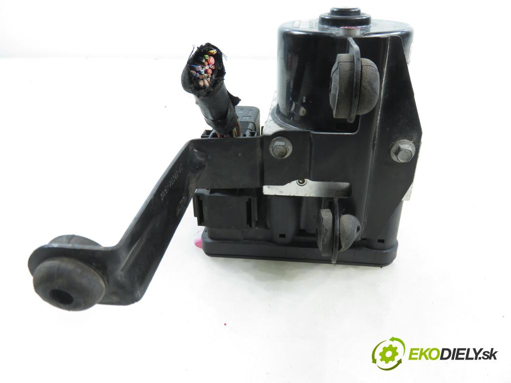 FORD FOCUS II (DA_, HCP) HB 2005 85,00 1.8 TDCi 115 - KKDA 1753,00 pumpa ABS 10096001193 ; 8M512B373AA ; 10039933304 (Pumpa ABS)