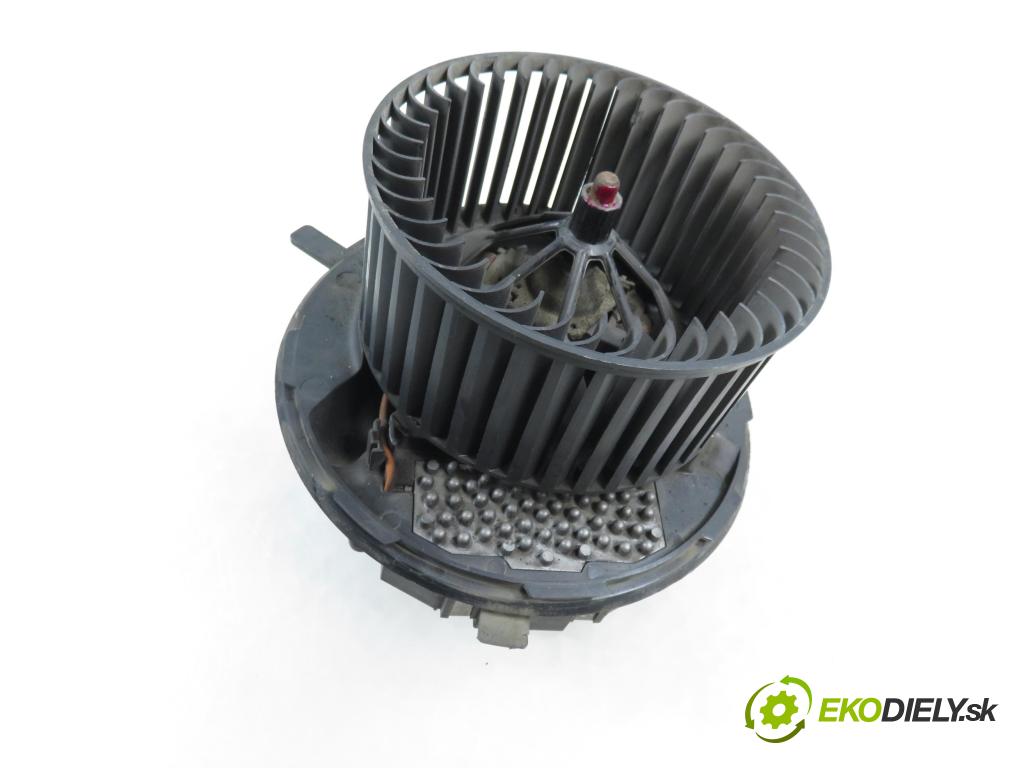 VW GOLF V (1K1) HB 2007 77,00 1.9 TDI - BXE 1896,00 ventilátor větráku 3C182015J ; 3C0907521B