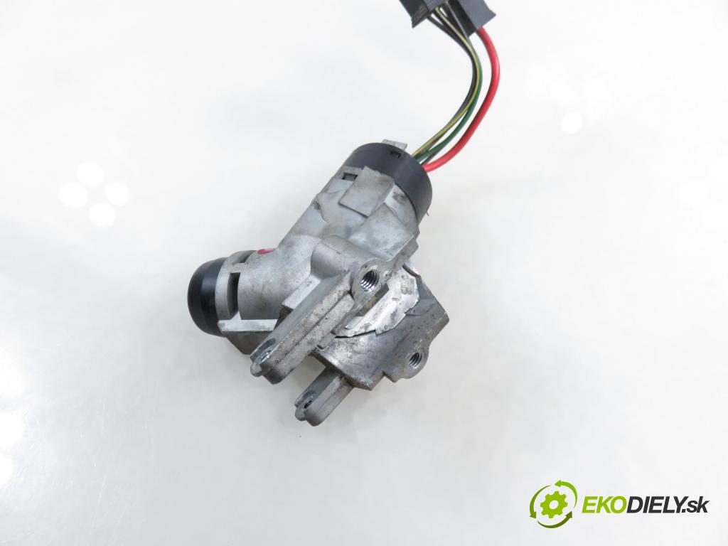 VW LT 28-46 II Platforma / podwozie (2DC, 2DF, 2DG, 2DL, 2DM) KABINA/PLATFORMA 1999 75,00 2.5 TDI - AHD 2461,00 spinačka 9014600104 (Spínacia skrinka)