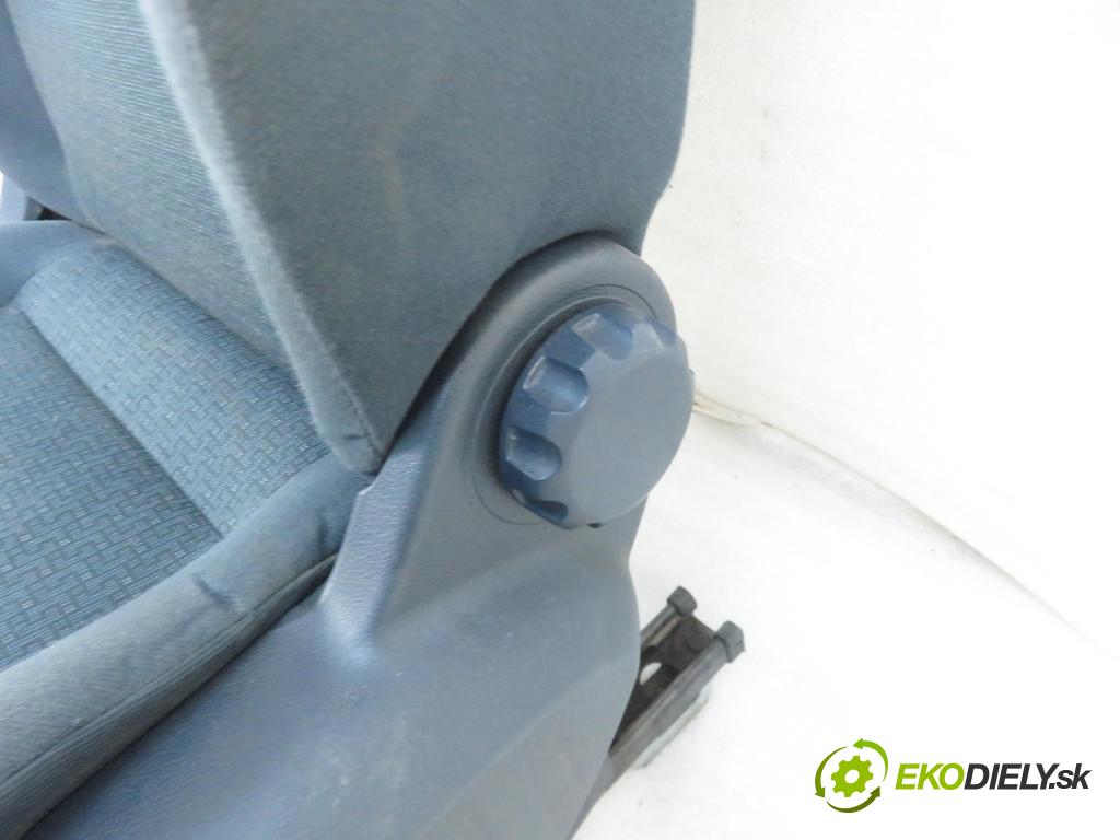 FORD GALAXY (WA6) MINIVAN 2006 92,00 1.8 TDCi - QYWA 1753,00 Sedadlo šoféri