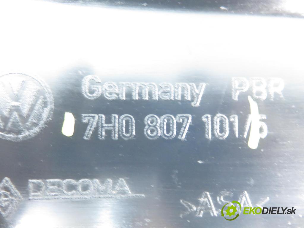 VW TRANSPORTER V Skrzynia (7HA, 7HH, 7EA, 7EH) FURGON 2008 75,00 1.9 TDI - BRS 1896,00 mřížka / maska 7H0807101