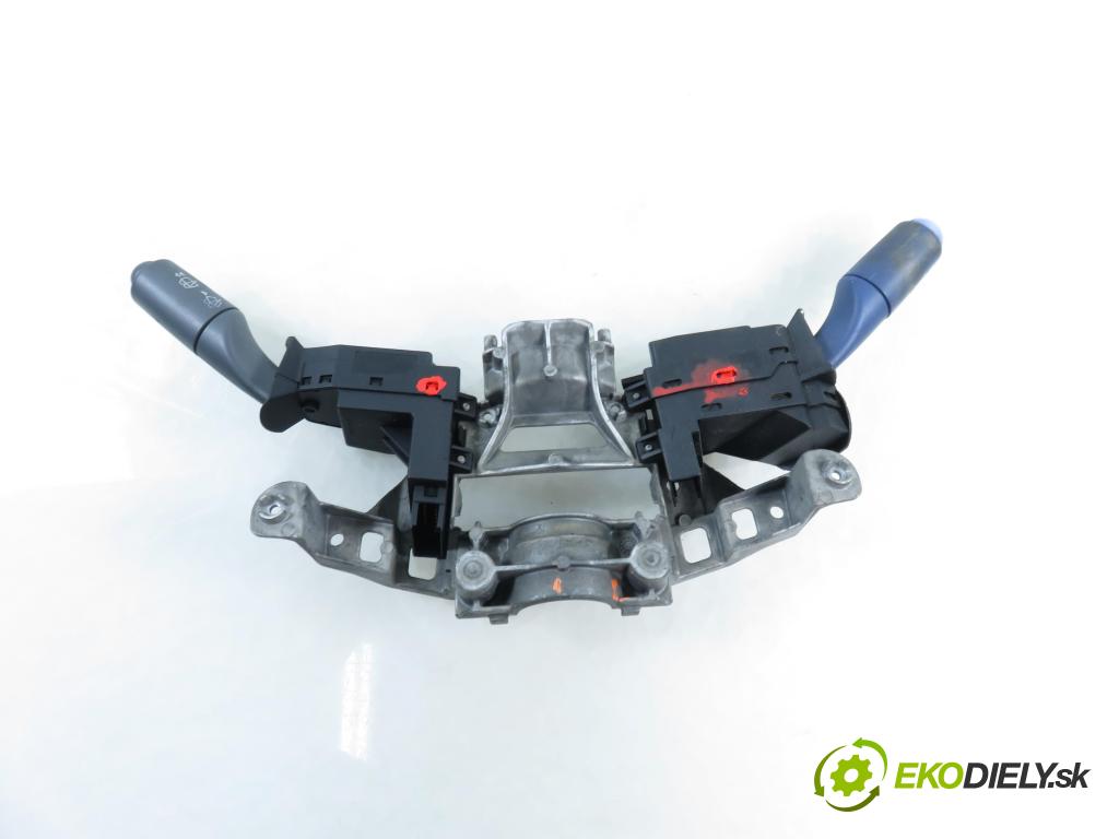 SMART CITY-COUPE (450) HB 2001 30,00 0.8 CDI R3 41 - OM 660.940 799,00 páčka/prepínač 67215001 ; 0001185