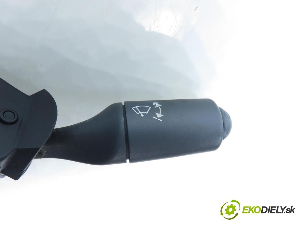 SMART CITY-COUPE (450) HB 2001 30,00 0.8 CDI R3 41 - OM 660.940 799,00 páčka/prepínač 67215001 ; 0001185