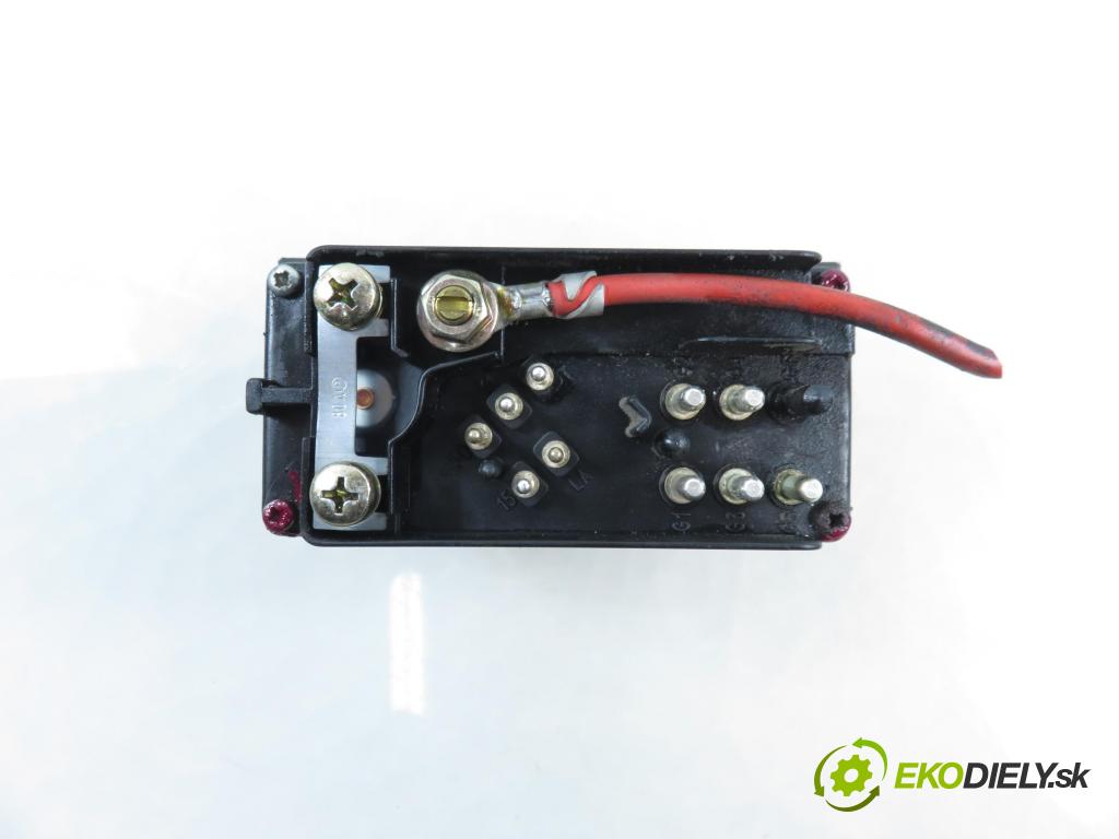 VW LT 28-46 II Platforma / podwozie (2DC, 2DF, 2DG, 2DL, 2DM) KABINA/PLATFORMA 1999 75,00 2.5 TDI - AHD 2461,00 RELÉ: SWIEC: 2D0911253 ; 899063000