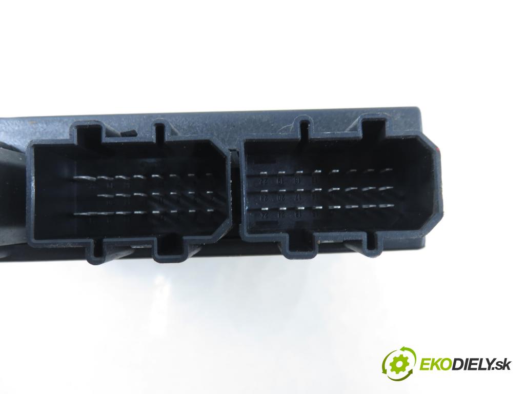 SEAT TOLEDO II (1M2) SEDAN 2001 74,00 1.6 - AKL 1595,00 MODUL komfortu 1C0959799E