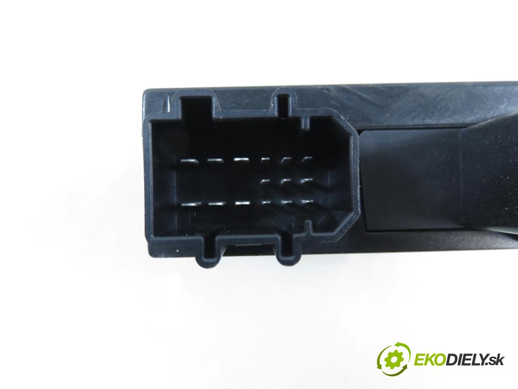 SEAT LEON (1M1) HB 2001 74,00 1.6 - AKL 1595,00 MODUL komfortu 1J0959799AH