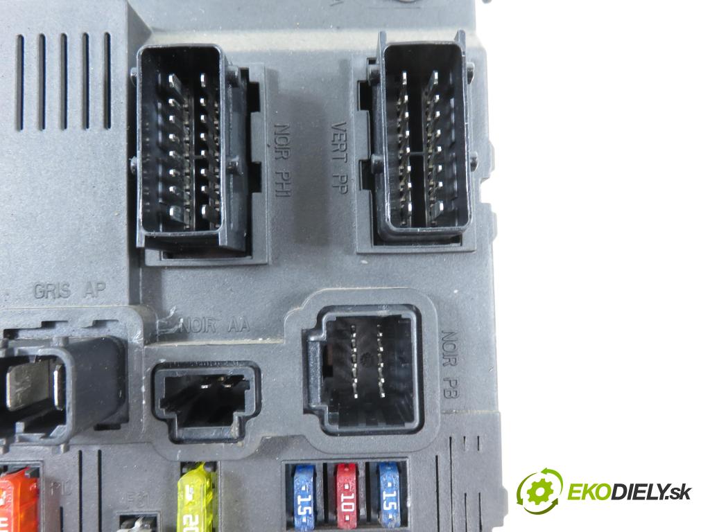 PEUGEOT 206 liftback (2A/C) HB 2003 55,00 1.4 75 - KFW 1360,00 MODUL BSI 9649627880