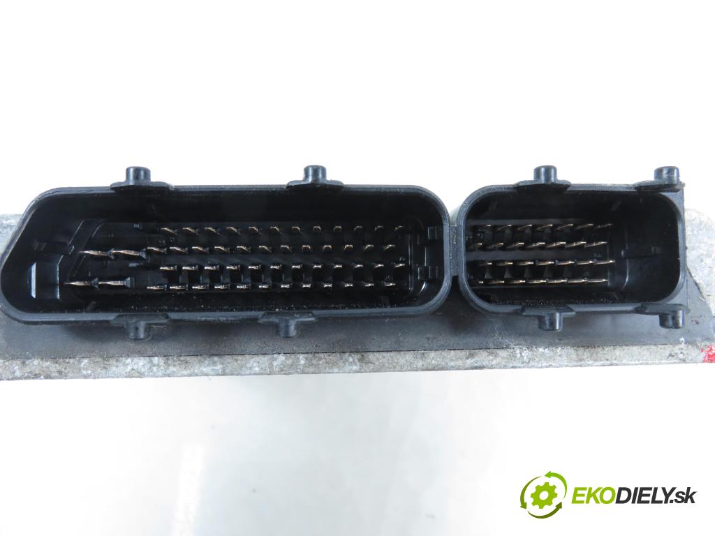 SEAT LEON (1M1) HB 2001 74,00 1.6 - AKL 1595,00 Riadiaca jednotka Motor 06A906019BR ; 5WP4450