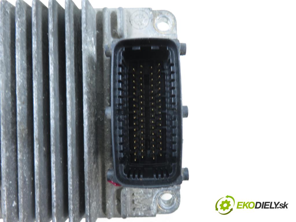 OPEL ASTRA G Kombi (T98) KOMBI 2003 55,00 1.7 DTI 16V - Y 17 DT 1686,00 řídící jednotka motora 8973065751 ; 12212819