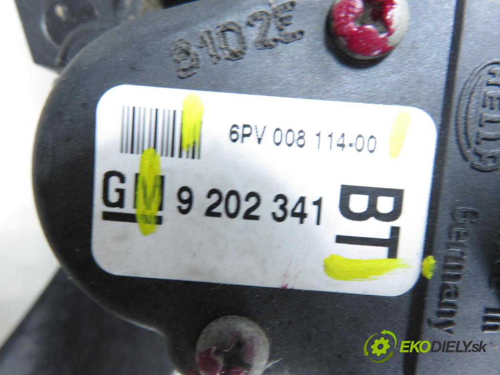 OPEL ZAFIRA A Nadwozie Wielkopojemne (MPV) (T98) MINIVAN 2002 92,00 1.8 16V 125 - Z 18 XE 1796,00 Potenciometer plynu 9202341BT ; 6PV00811400 (Potenciometer plynového pedálu)