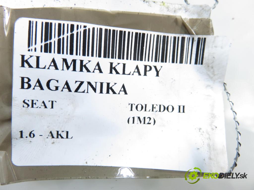 SEAT TOLEDO II (1M2) SEDAN 2001 74,00 1.6 - AKL 1595,00 klika dveří kufr 1M5827561E