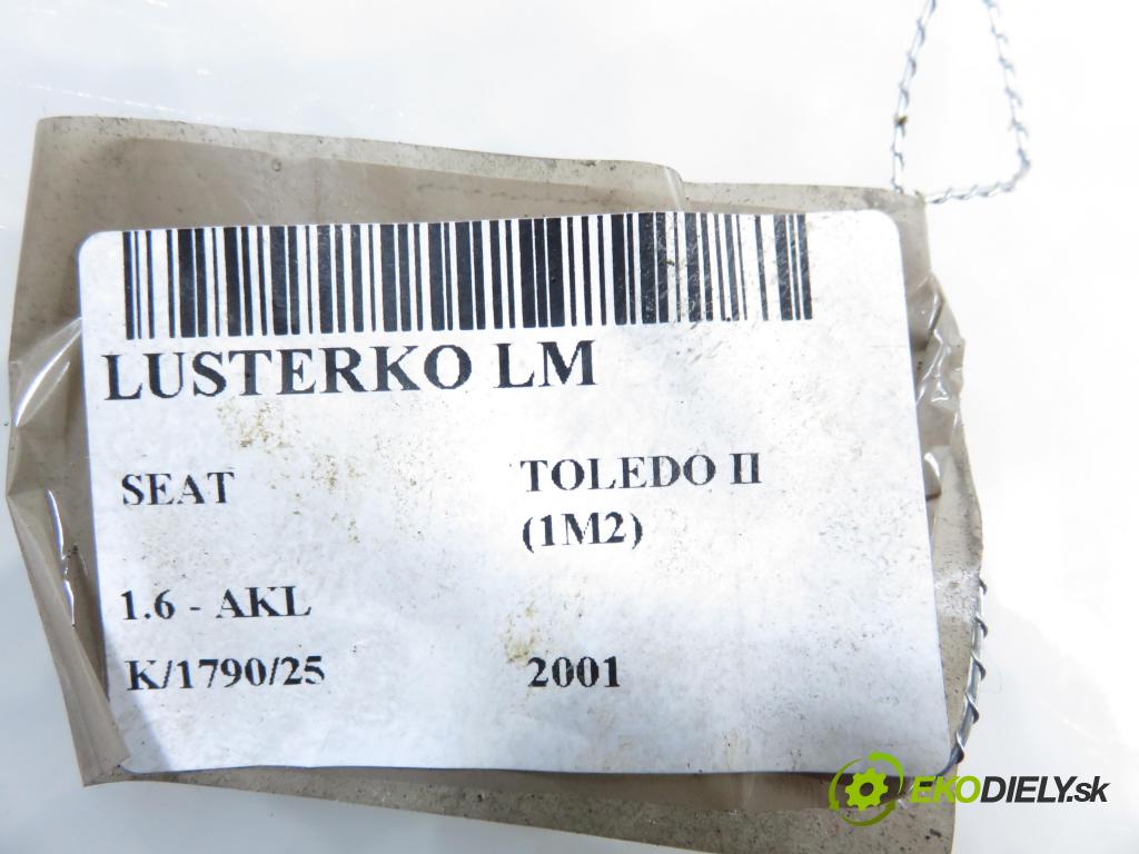 SEAT TOLEDO II (1M2) SEDAN 2001 74,00 1.6 - AKL 1595,00 zpětné zrcátko 