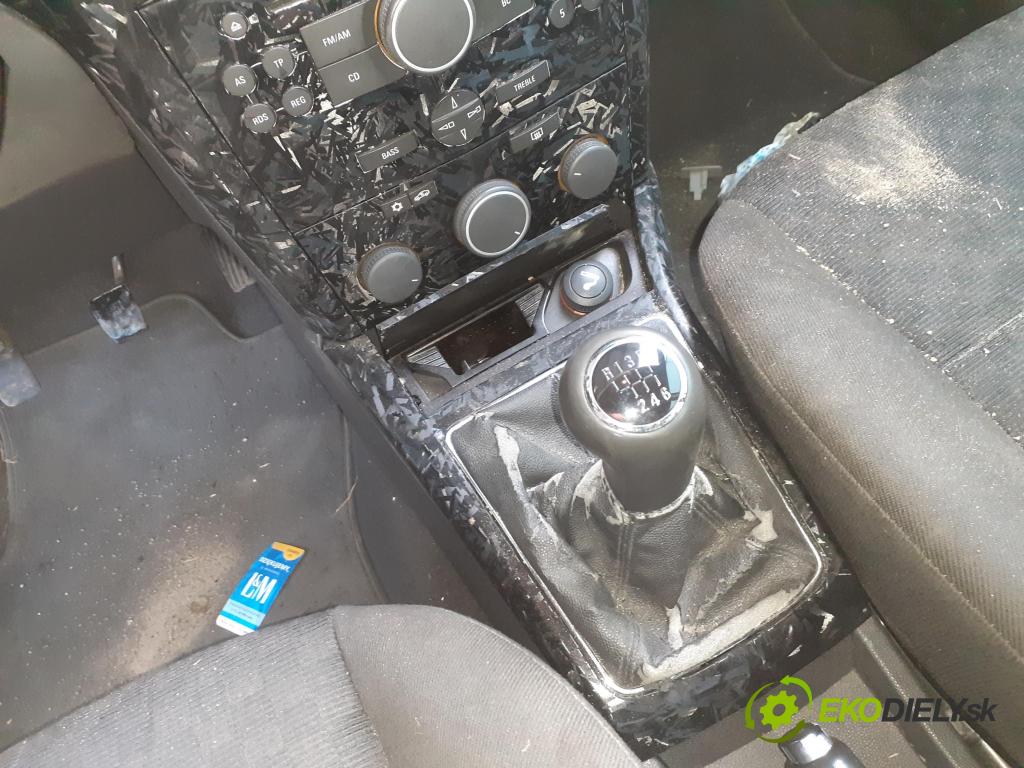 OPEL ASTRA H Kombi (A04) KOMBI 2004 125,00 2.0 Turbo - Z 20 LEL 1998,00 Prevodovka MANUALNA M320FAM