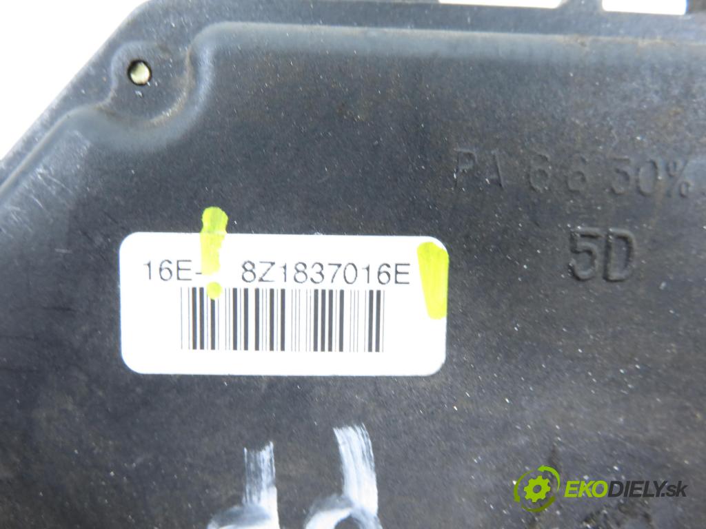 AUDI A2 (8Z0) HB 2002 55,00 1.4 TDI - AMF 1422,00 zámok PPE 8Z1837016E
