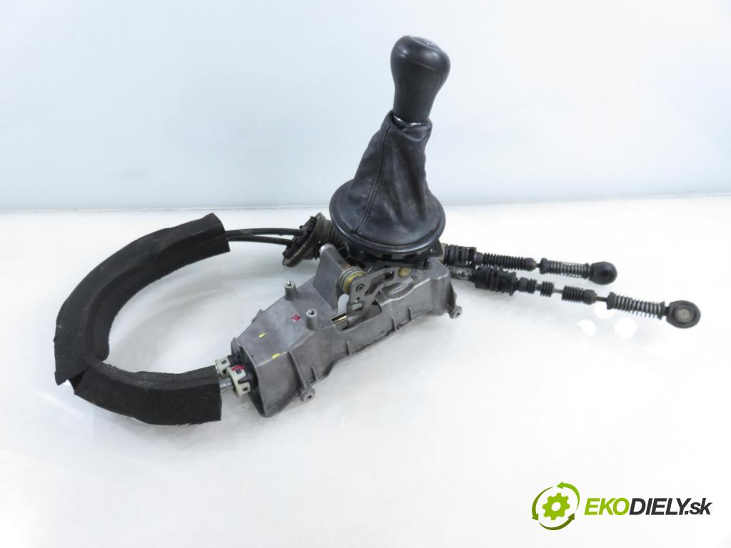 AUDI A2 (8Z0) HB 2002 55,00 1.4 TDI - AMF 1422,00 ZVEDÁK: 8Z0711246A