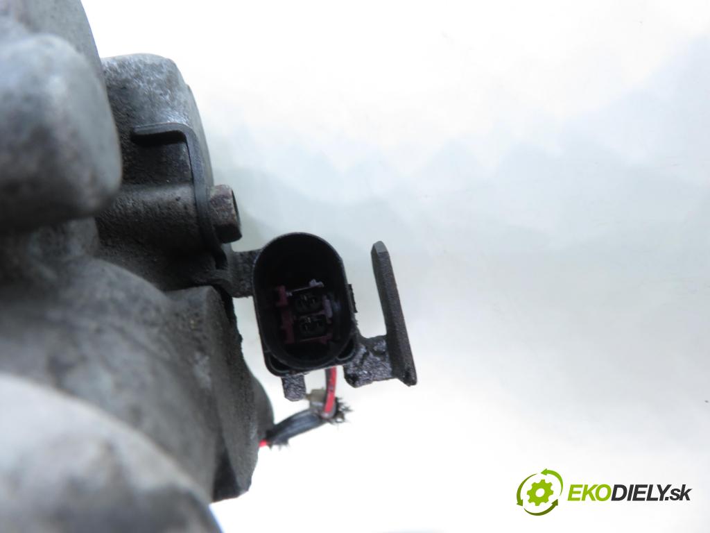 VW FOX (5Z1, 5Z3) HB 2006 55,00 1.4 - BKR 1390,00 KOMPRESOR: klimatizácie 6Q0820803 (Kompresor klimatizácie)