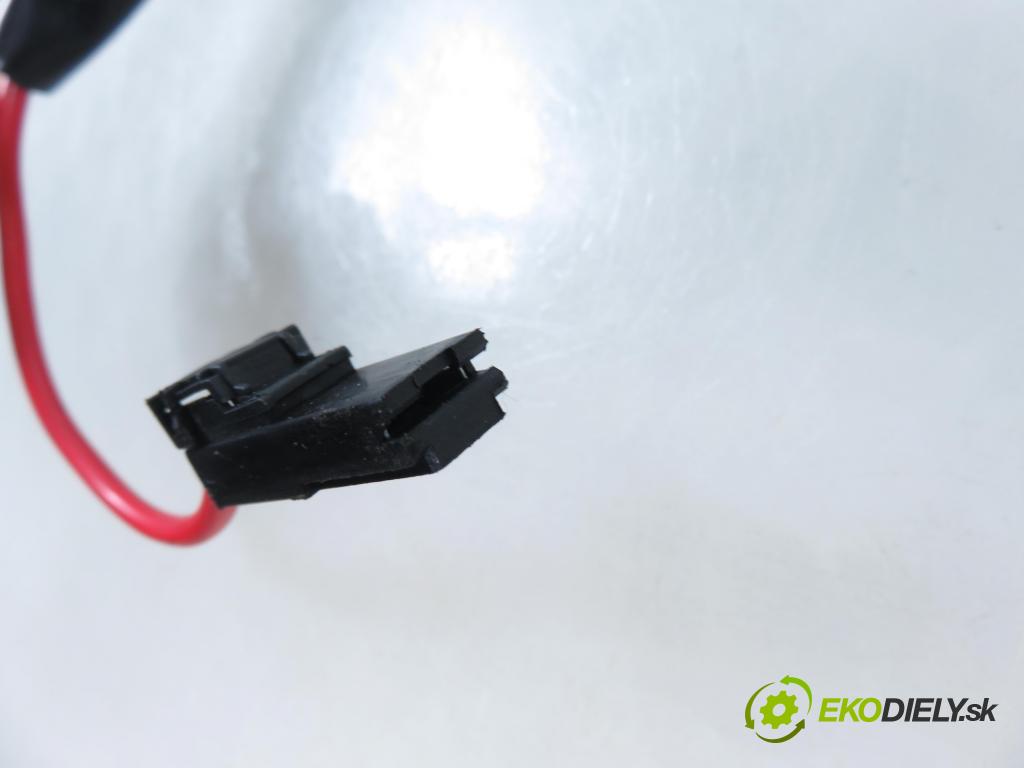 CITROEN XSARA PICASSO (N68) MINIVAN 2002 85,00 1.8 16V - 6FZ (EW7J4) 1749,00 spinačka  (Spínacia skrinka)