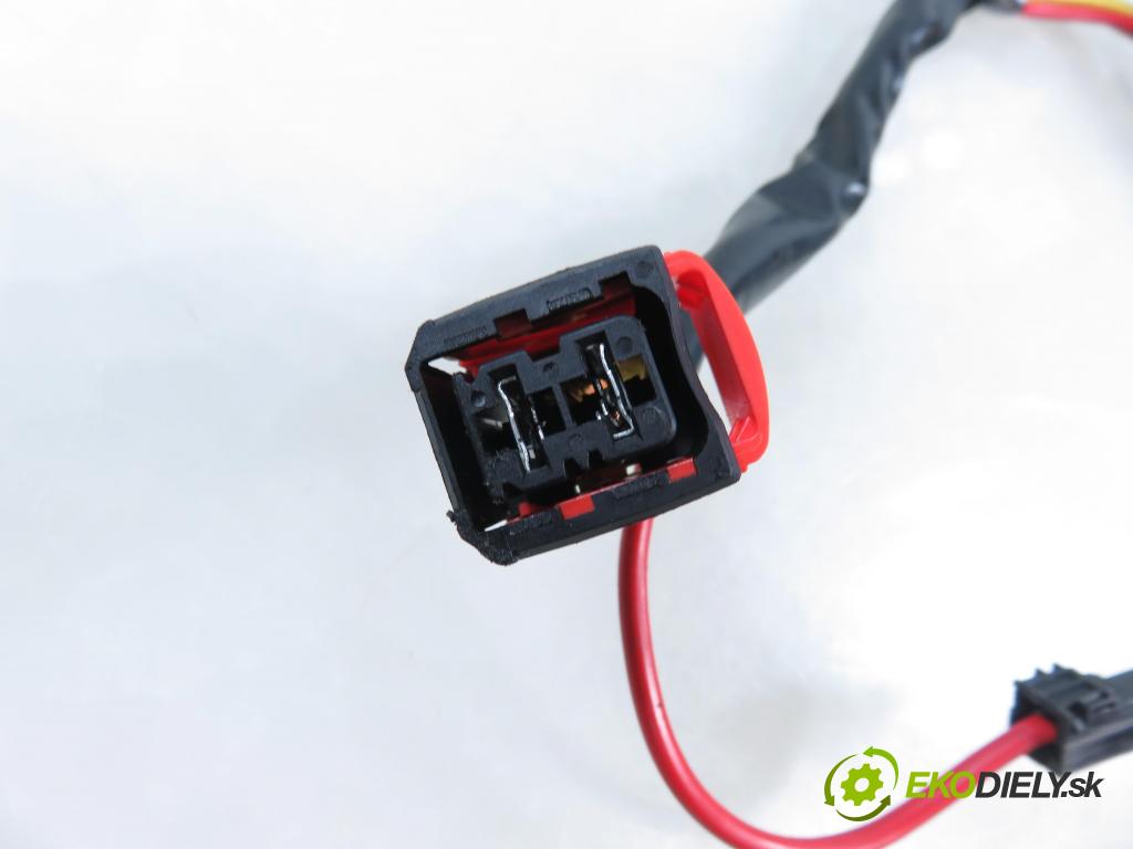 CITROEN XSARA PICASSO (N68) MINIVAN 2002 85,00 1.8 16V - 6FZ (EW7J4) 1749,00 spinačka  (Spínacia skrinka)