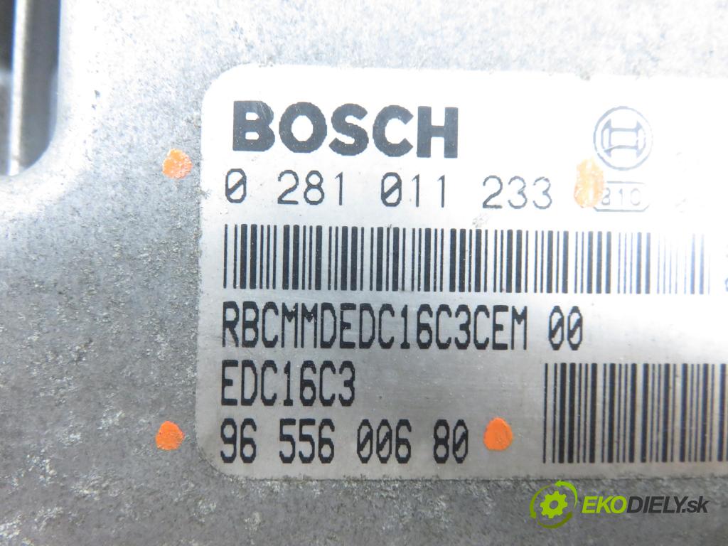 CITROEN XSARA PICASSO (N68) MINIVAN 2004 80,00 1.6 HDi 109 - 9HY (DV6TED4) 1560,00 řídící jednotka motora 0281011233 ; 9655600680